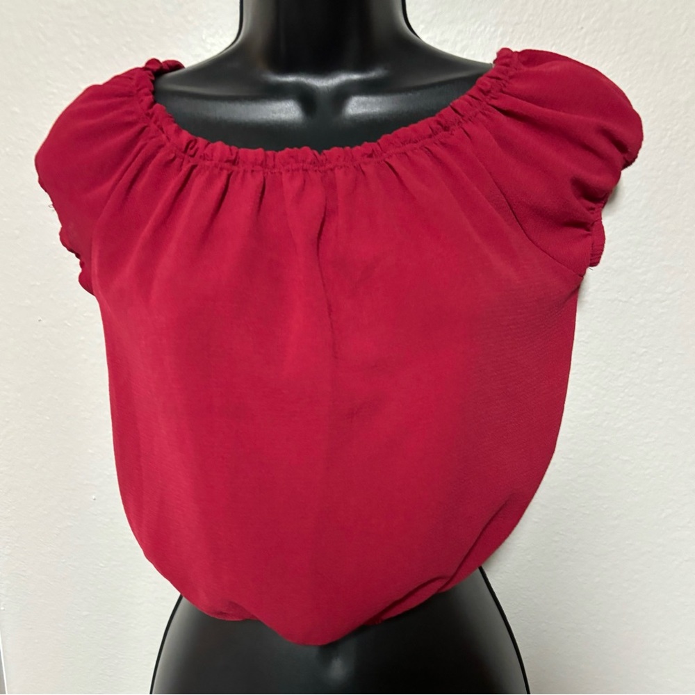 Minette Maroon Flowy Cropped Blouse